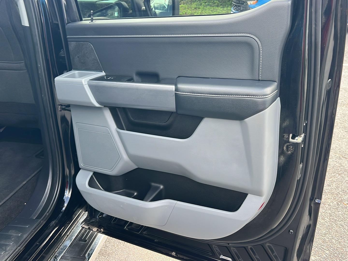 Used 2024 Agate Black Ford XLT image 15