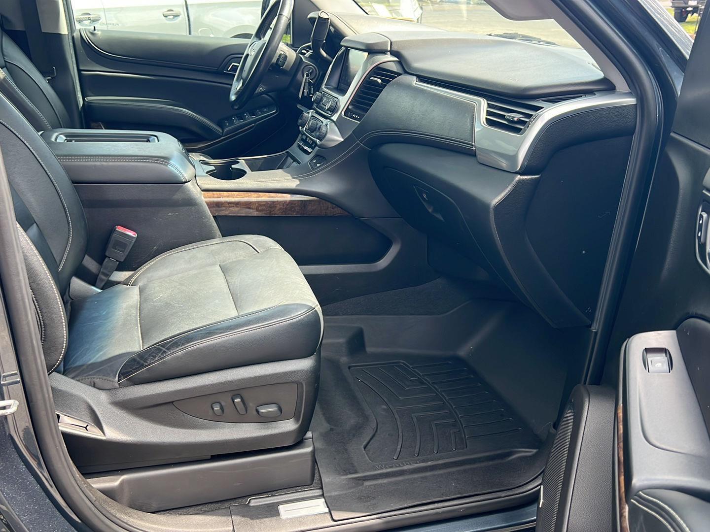 Used 2019 Shadow Gray Metallic Chevrolet LT image 14