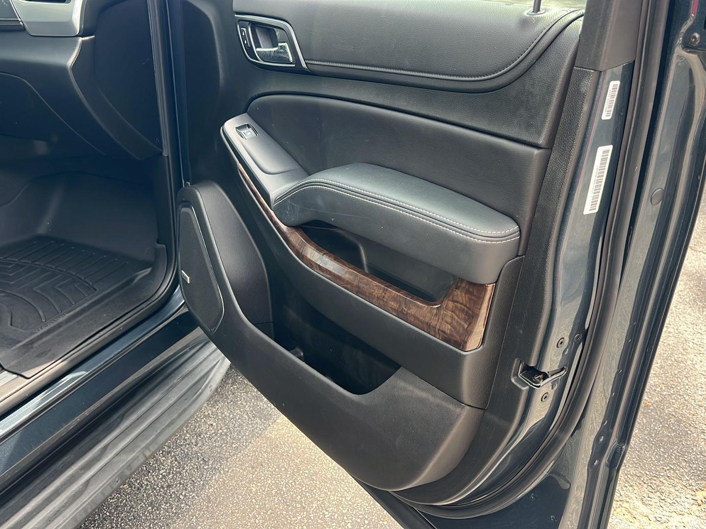 Used 2019 Shadow Gray Metallic Chevrolet LT image 15