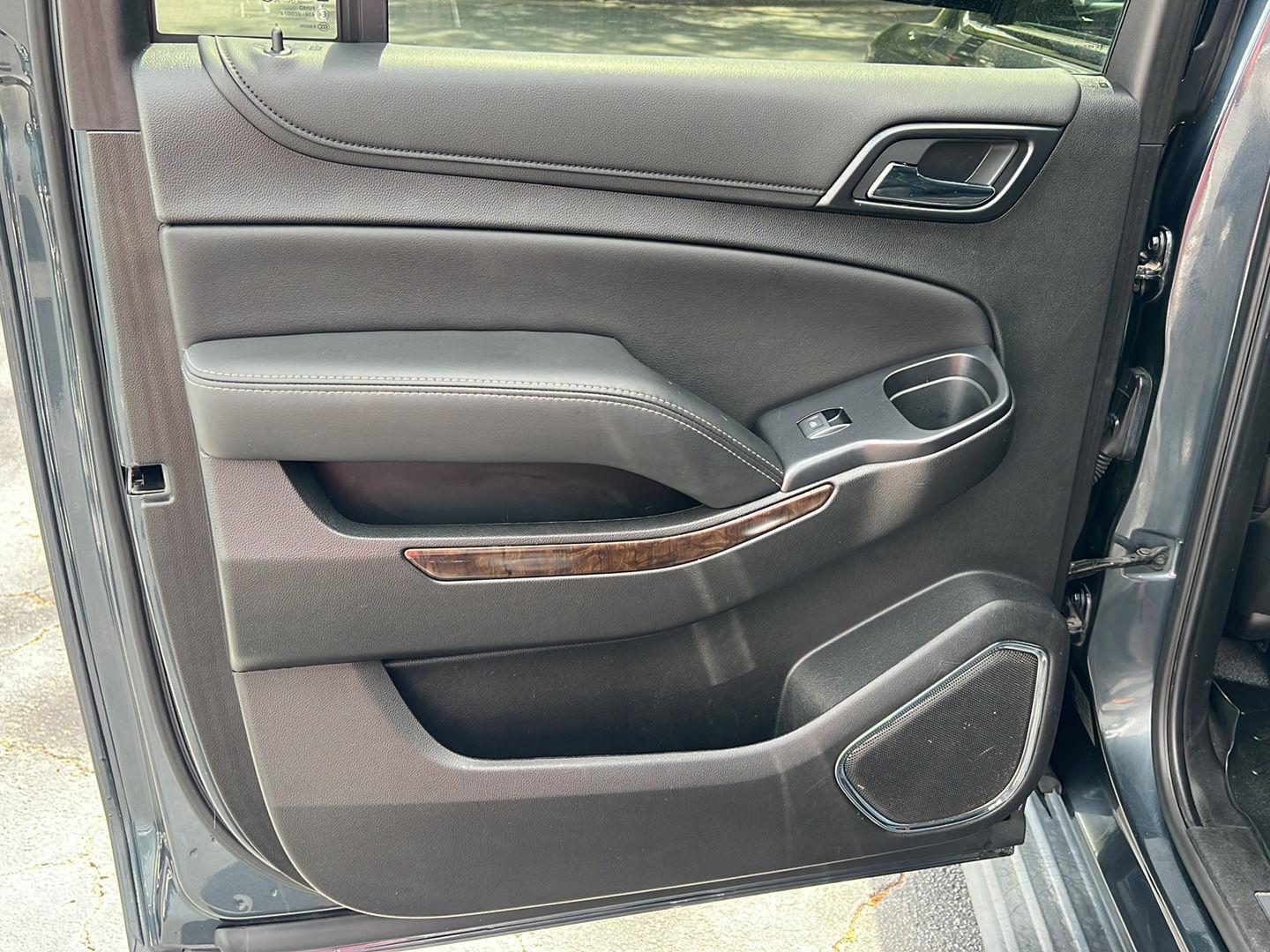 Used 2019 Shadow Gray Metallic Chevrolet LT image 18