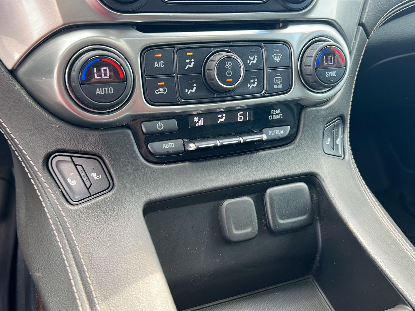 Used 2019 Shadow Gray Metallic Chevrolet LT image 28