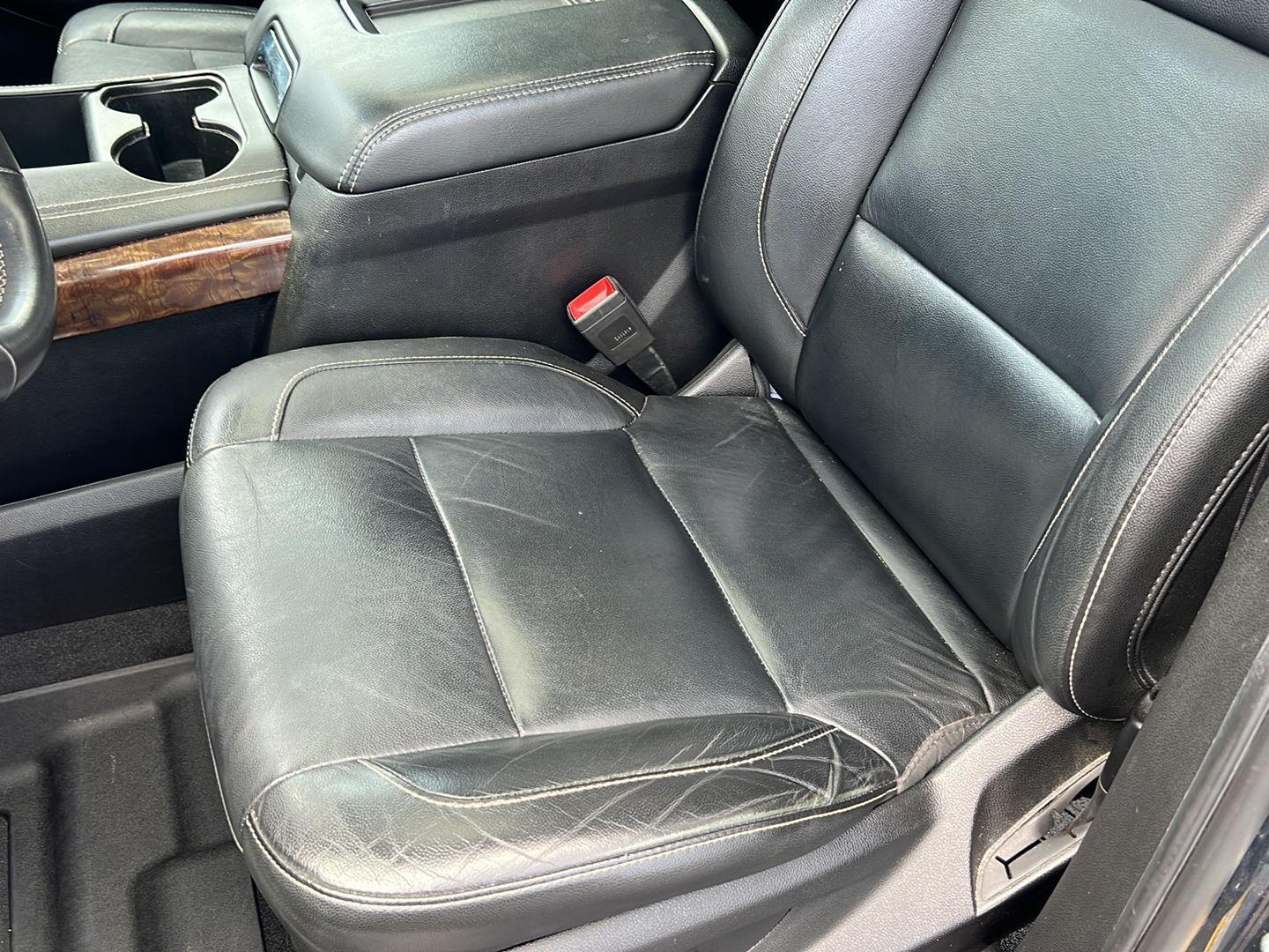 Used 2019 Shadow Gray Metallic Chevrolet LT image 32