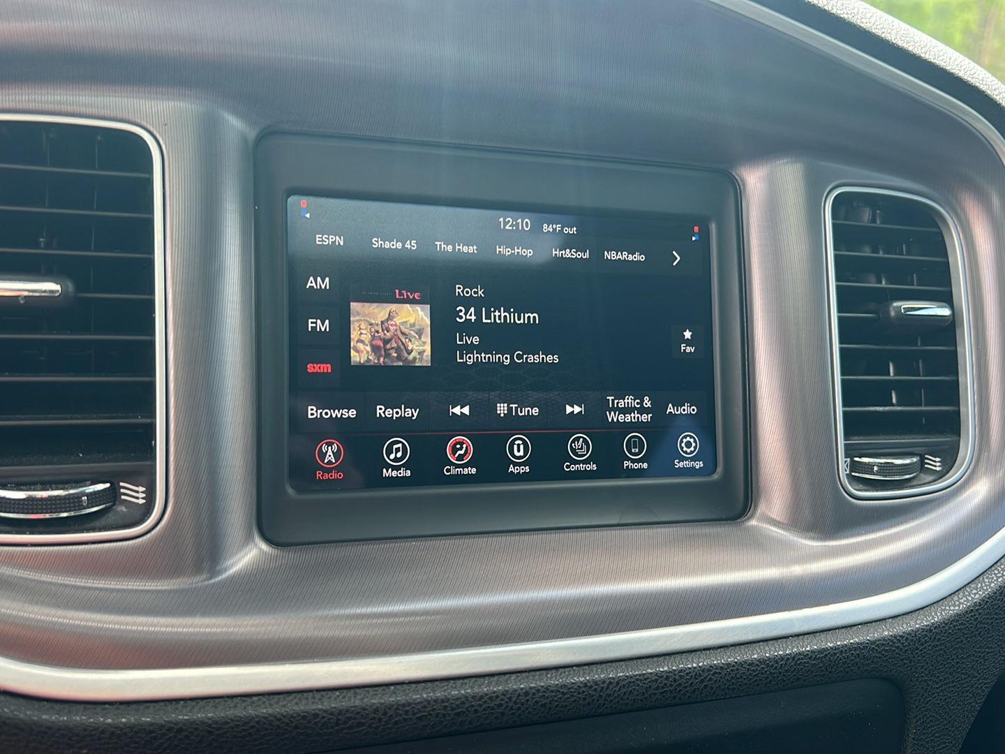 Used 2019 Pitch Black Clearcoat Dodge SXT image 26