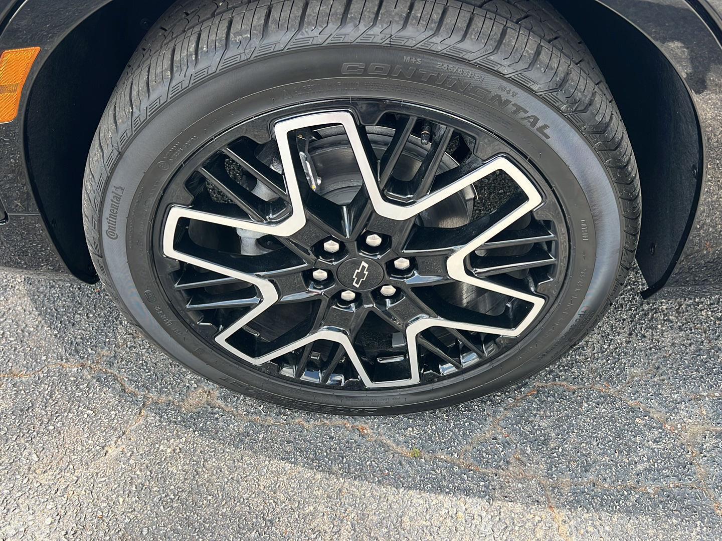 New 2026 Black Chevrolet RS image 38