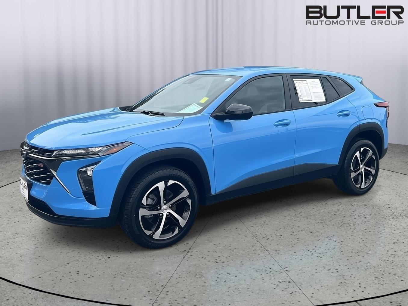 Used 2024 Fountain Blue Chevrolet 1RS image 2