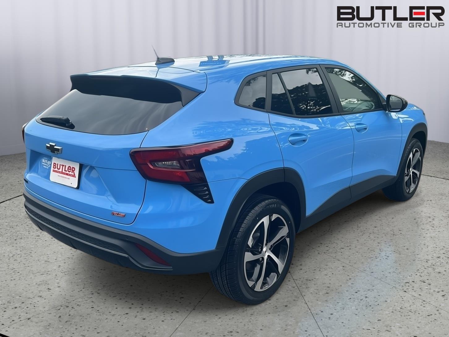 Used 2024 Fountain Blue Chevrolet 1RS image 6