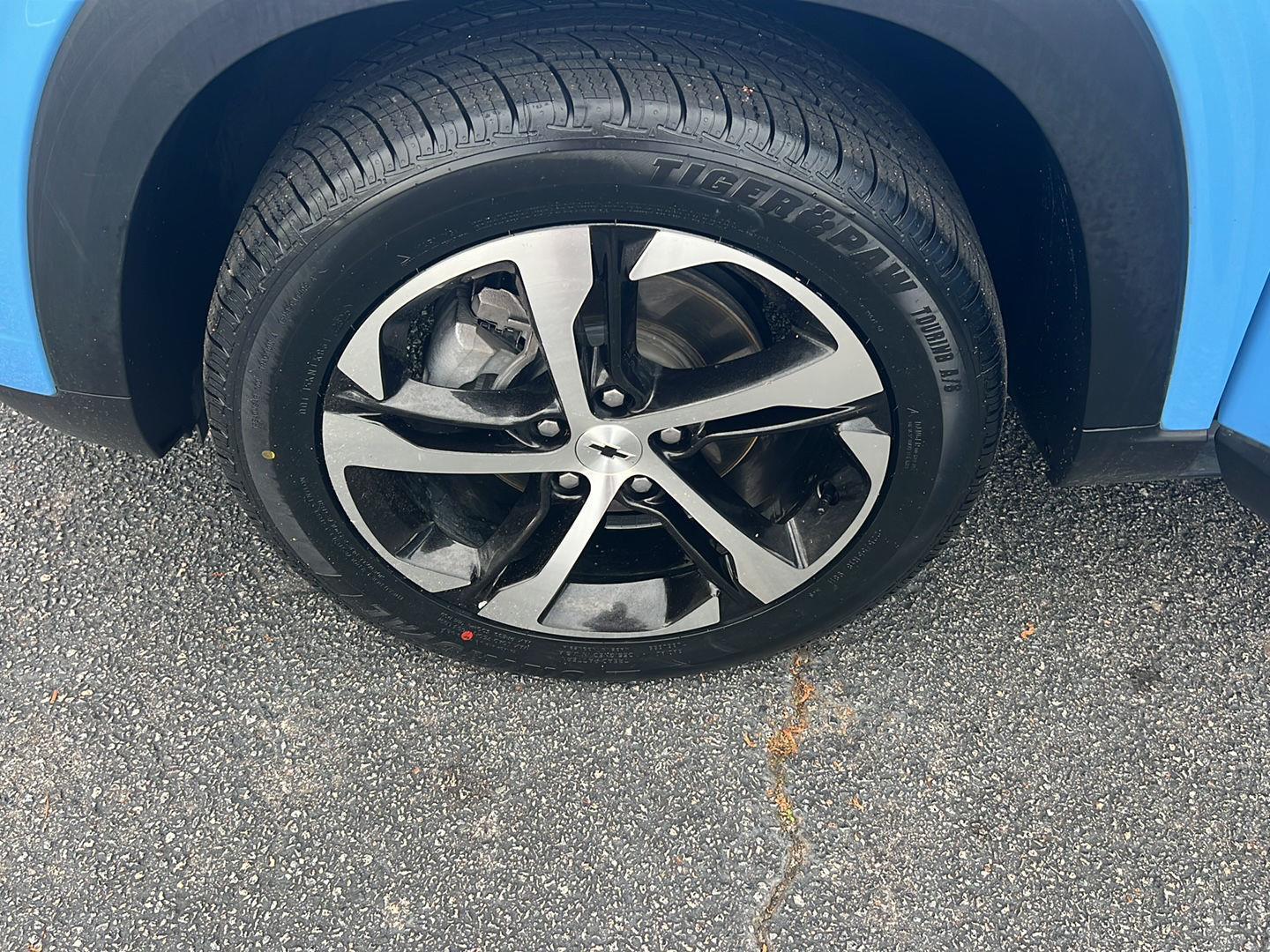 Used 2024 Fountain Blue Chevrolet 1RS image 35