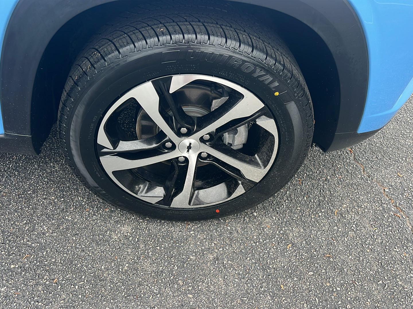 Used 2024 Fountain Blue Chevrolet 1RS image 38