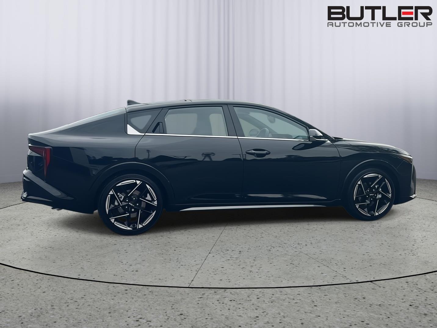 Used 2025 Aurora Black Pearl Kia GT-Line image 7