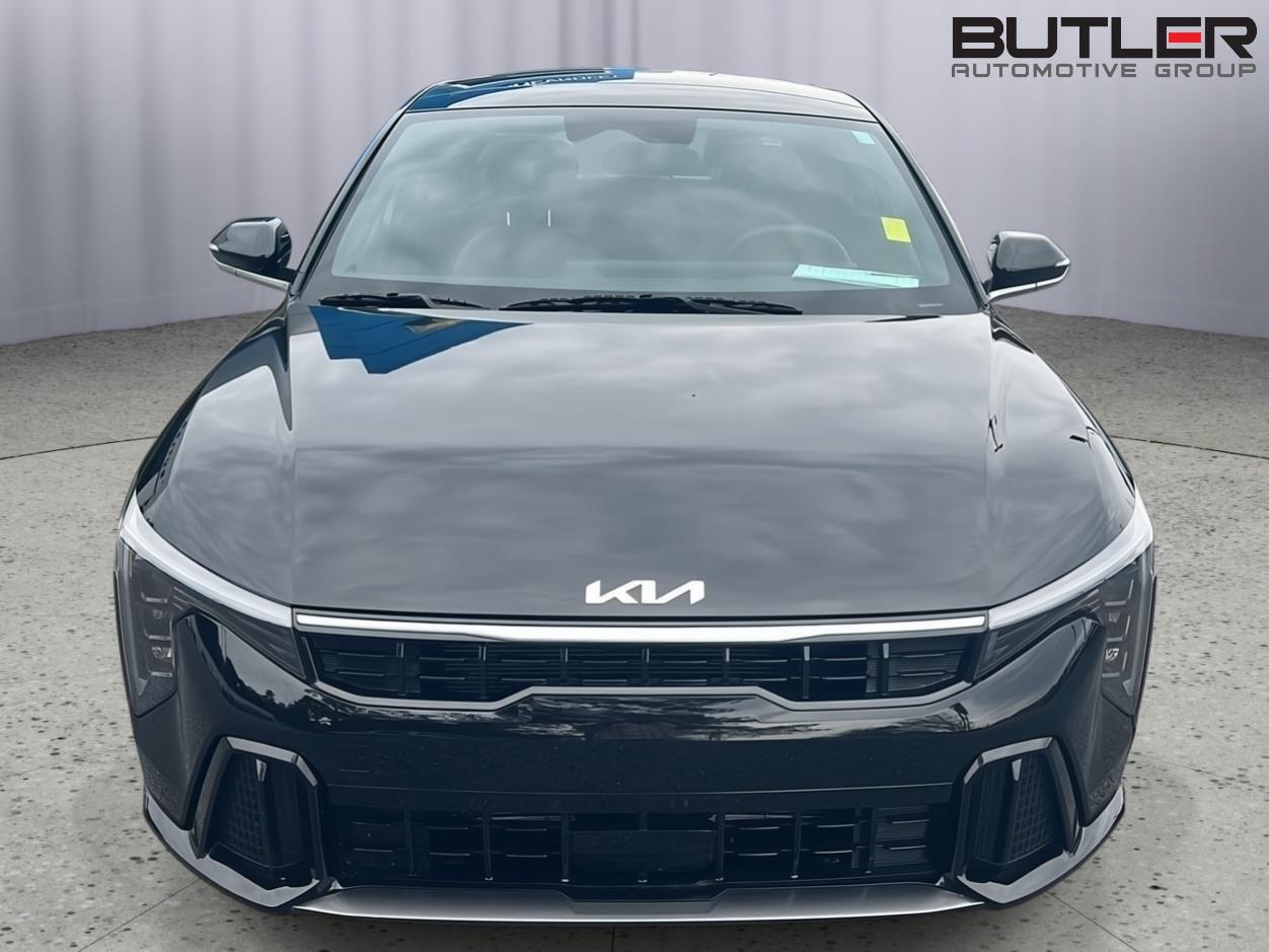 Used 2025 Aurora Black Pearl Kia GT-Line image 9