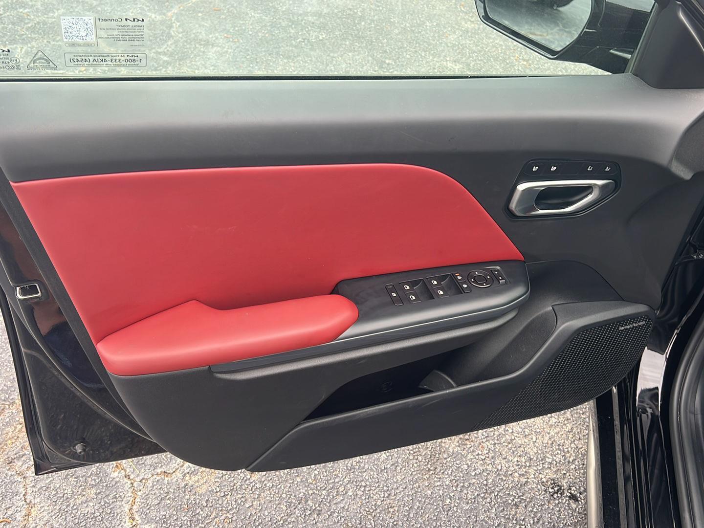 Used 2025 Aurora Black Pearl Kia GT-Line image 16