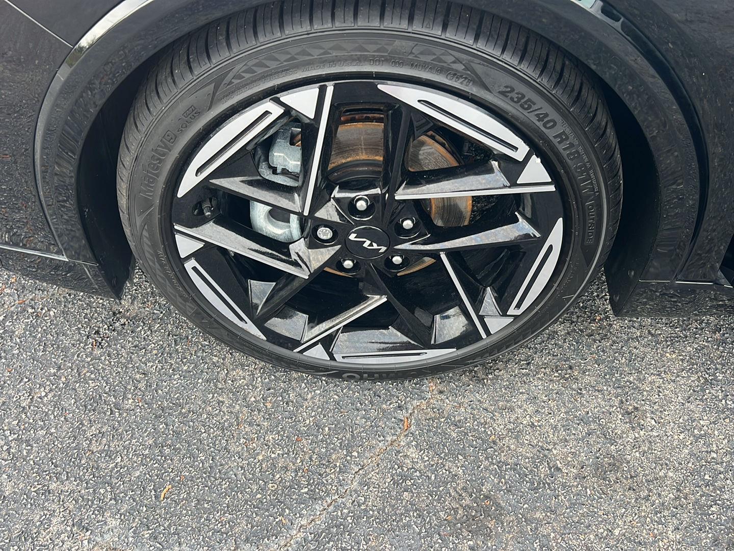 Used 2025 Aurora Black Pearl Kia GT-Line image 37