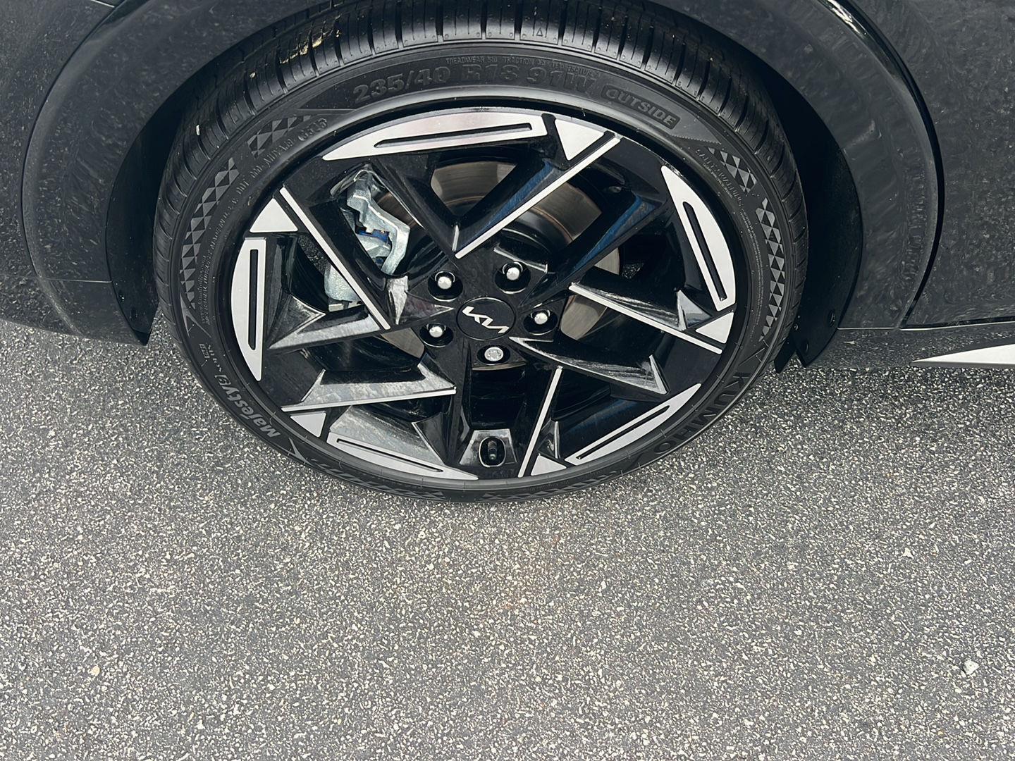 Used 2025 Aurora Black Pearl Kia GT-Line image 39