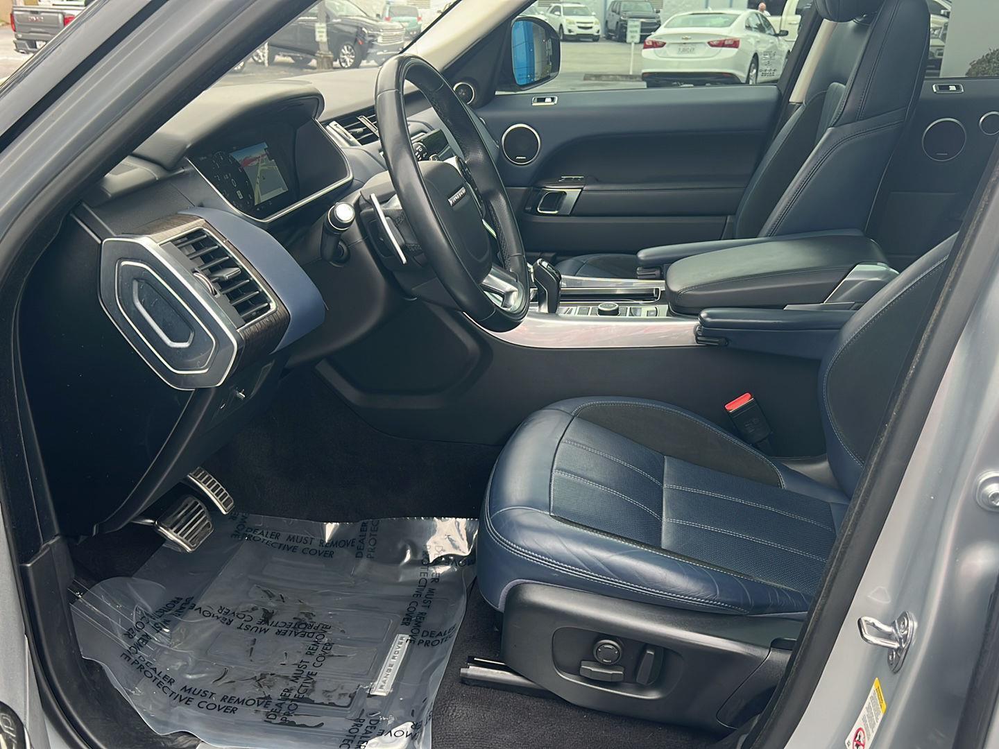 Used 2020 Indus Silver Metallic Land Rover HSE Dynamic image 10