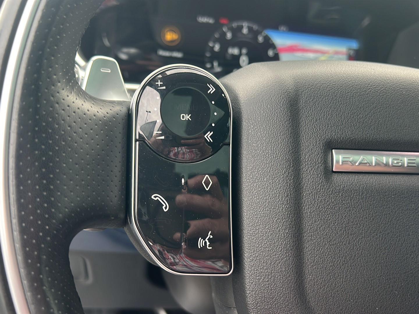 Used 2020 Indus Silver Metallic Land Rover HSE Dynamic image 22