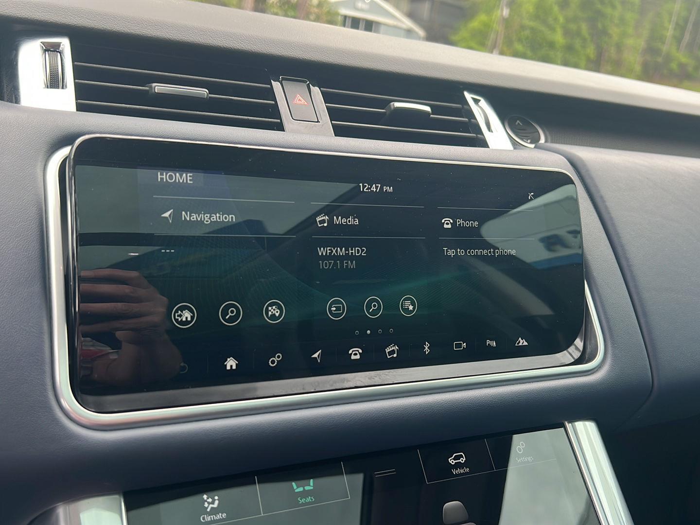 Used 2020 Indus Silver Metallic Land Rover HSE Dynamic image 26