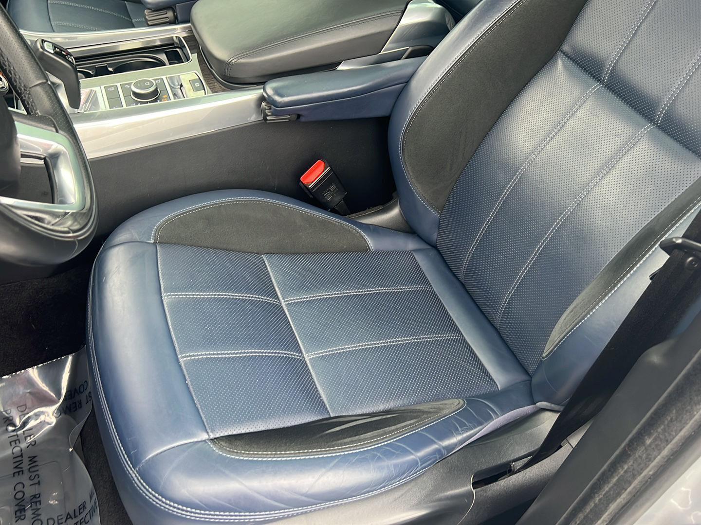 Used 2020 Indus Silver Metallic Land Rover HSE Dynamic image 31