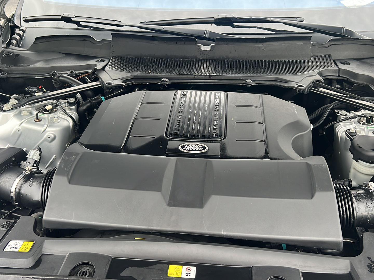 Used 2020 Indus Silver Metallic Land Rover HSE Dynamic image 36