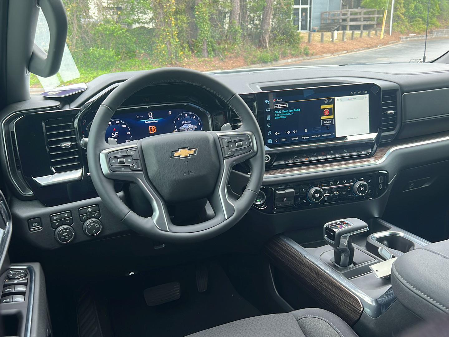 New 2026 Summit White Chevrolet LT image 18