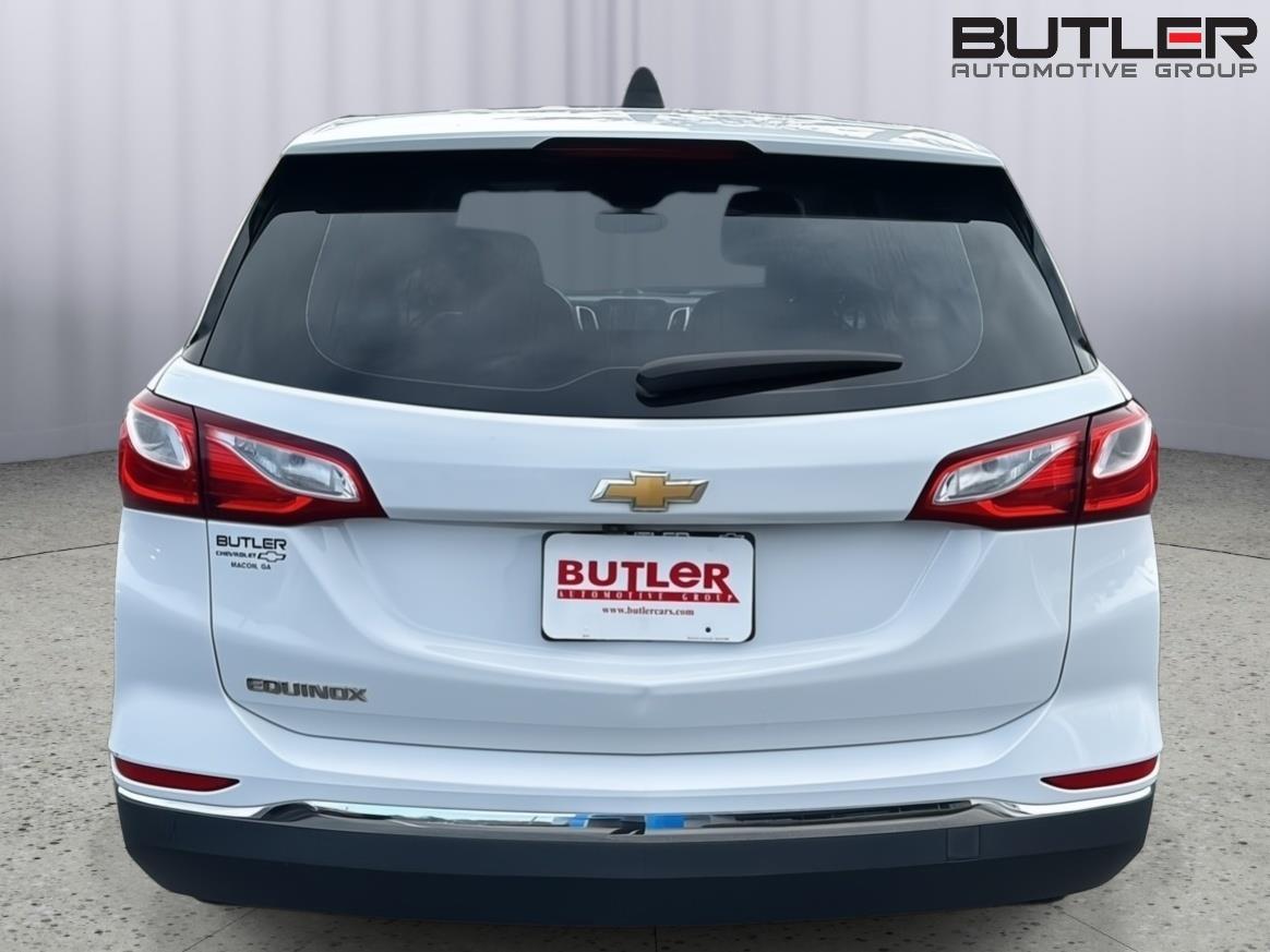 Used 2018 Summit White Chevrolet LS image 5