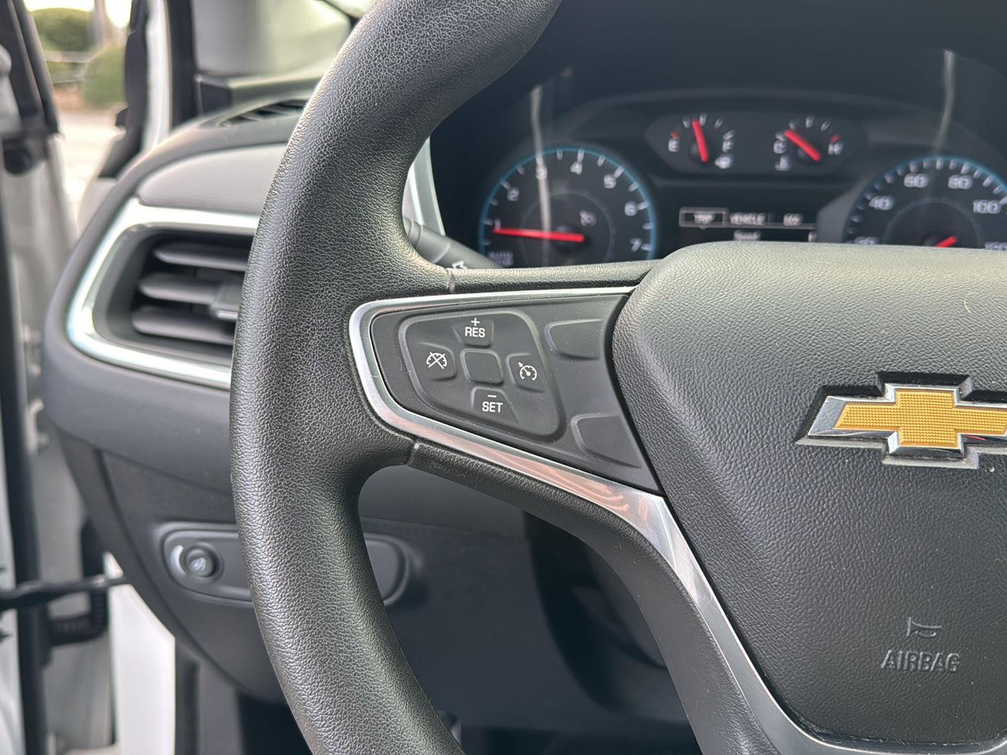 Used 2018 Summit White Chevrolet LS image 19