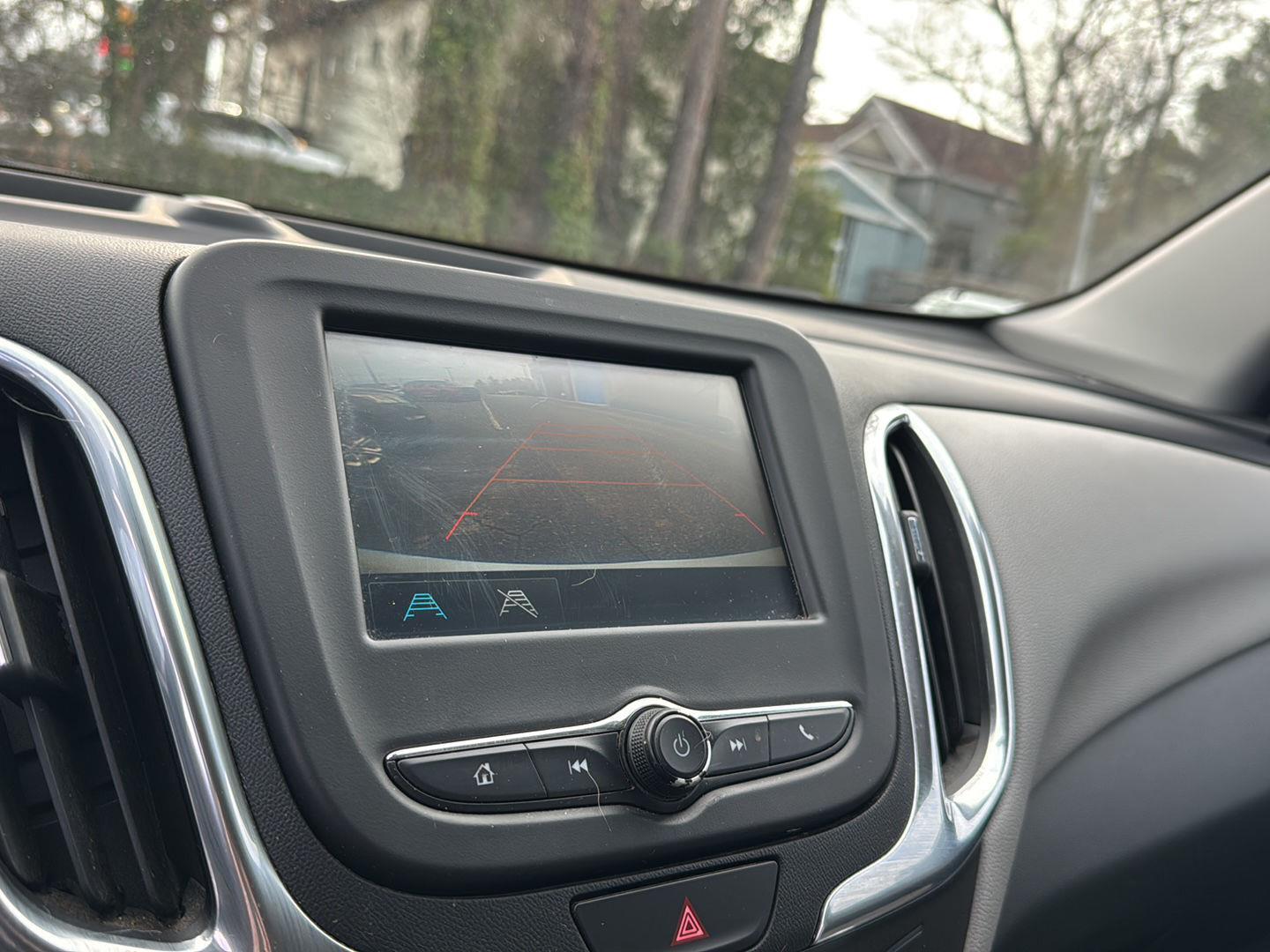 Used 2018 Summit White Chevrolet LS image 24