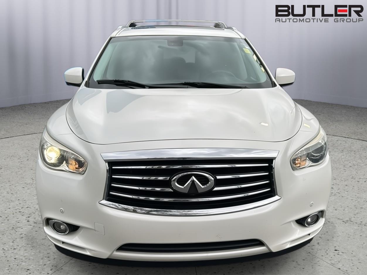 Used 2015 Majestic White INFINITI AWD 4dr image 7