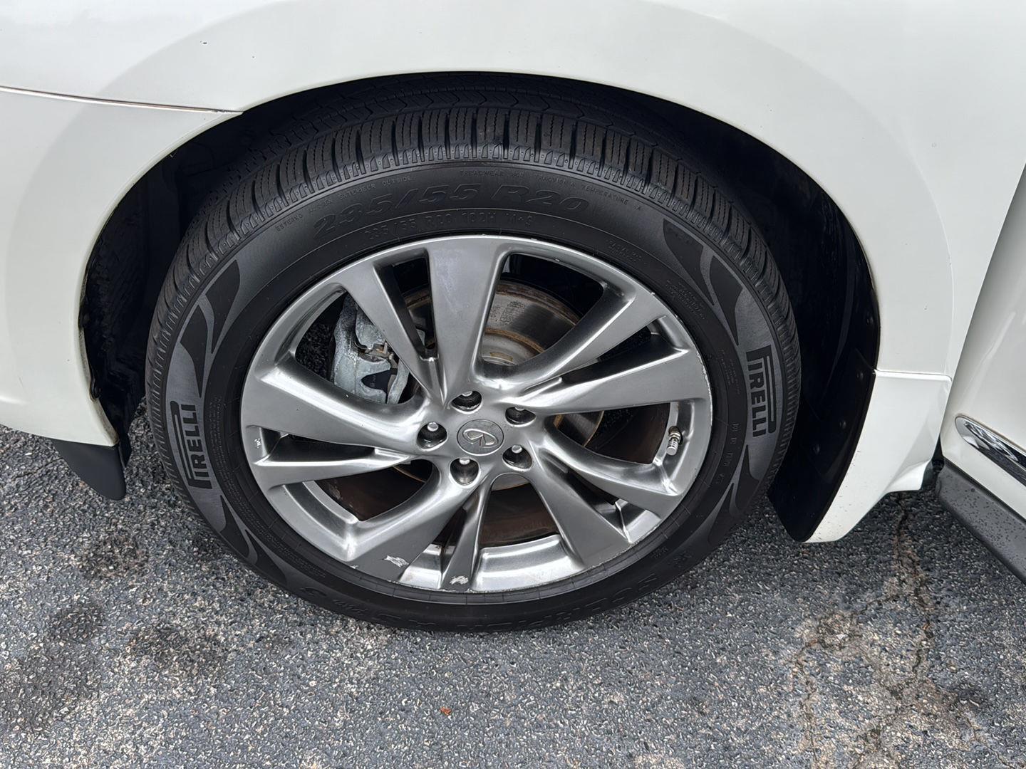 Used 2015 Majestic White INFINITI AWD 4dr image 34