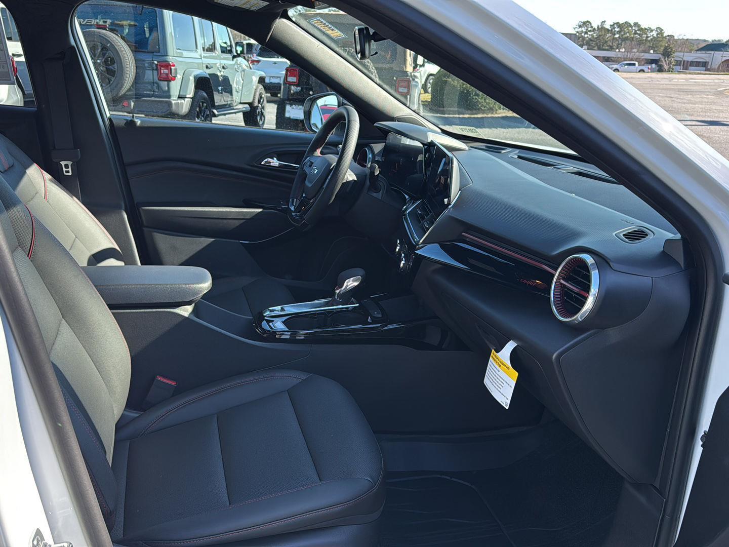 New 2026 Summit White Chevrolet 2RS image 10