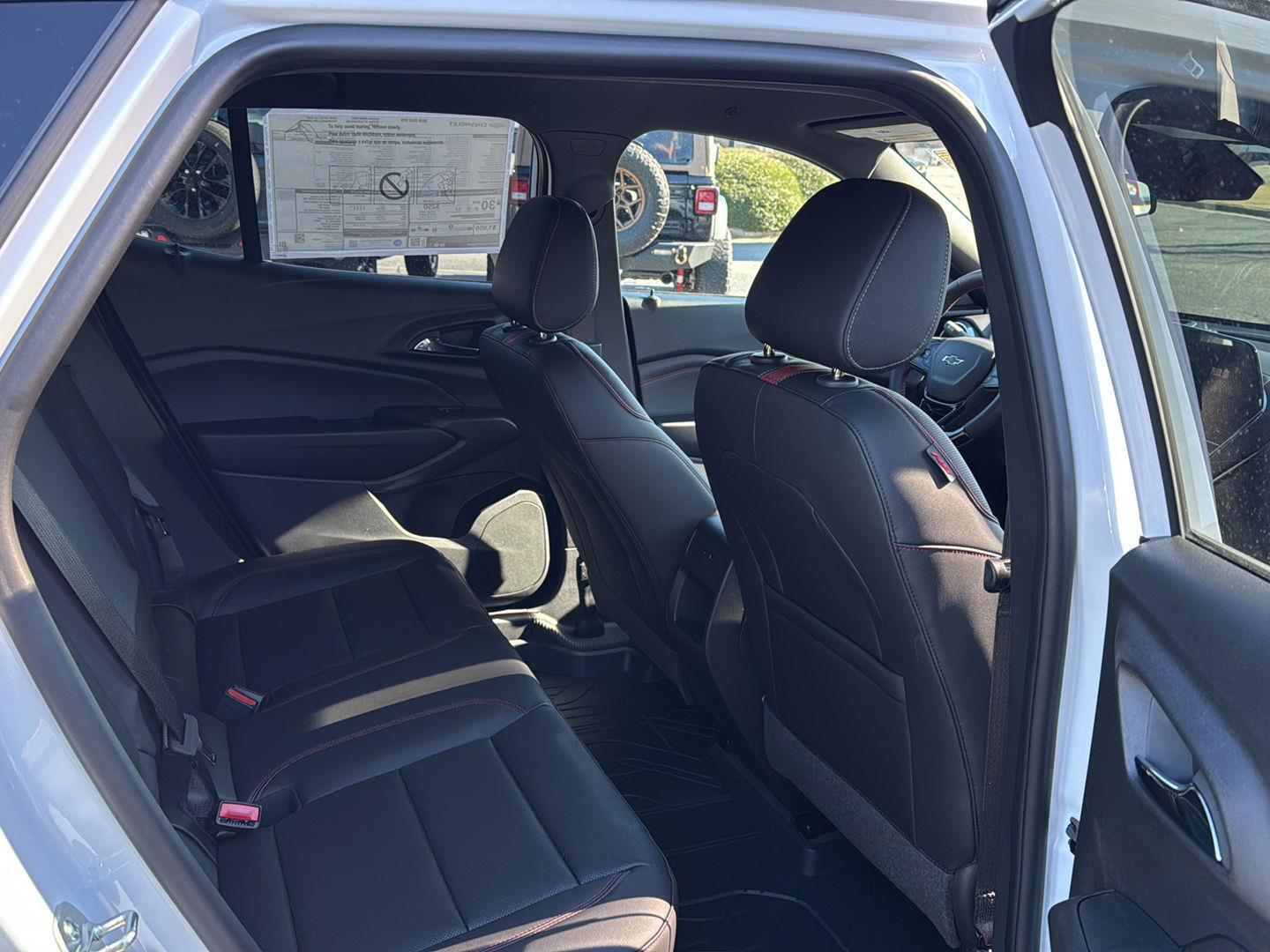 New 2026 Summit White Chevrolet 2RS image 11