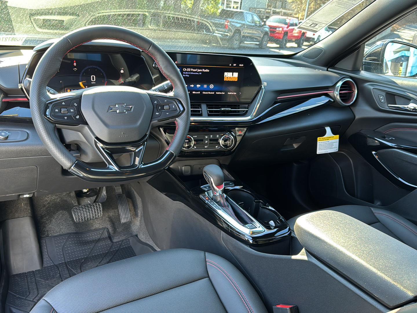 New 2026 Summit White Chevrolet 2RS image 16