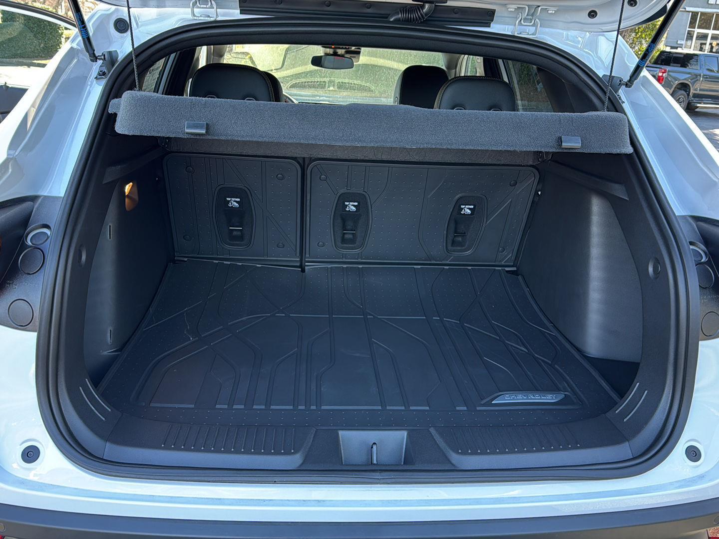 New 2026 Summit White Chevrolet 2RS image 28