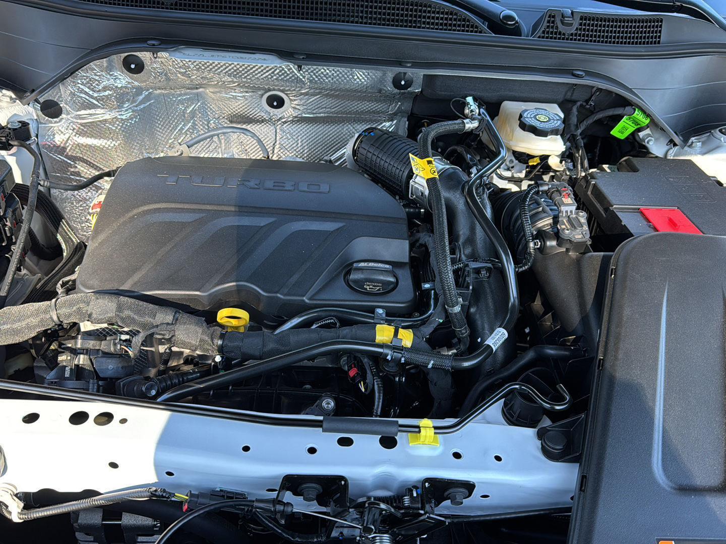 New 2026 Summit White Chevrolet 2RS image 29