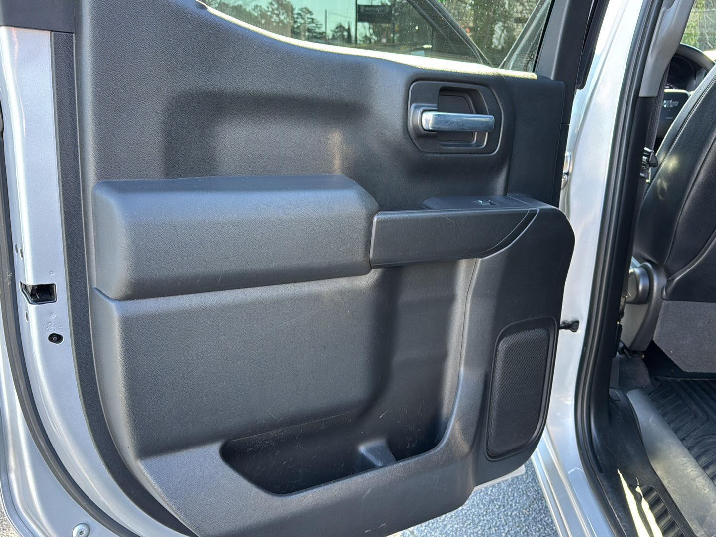 Used 2020 Silver Ice Metallic Chevrolet Custom Trail Boss image 15