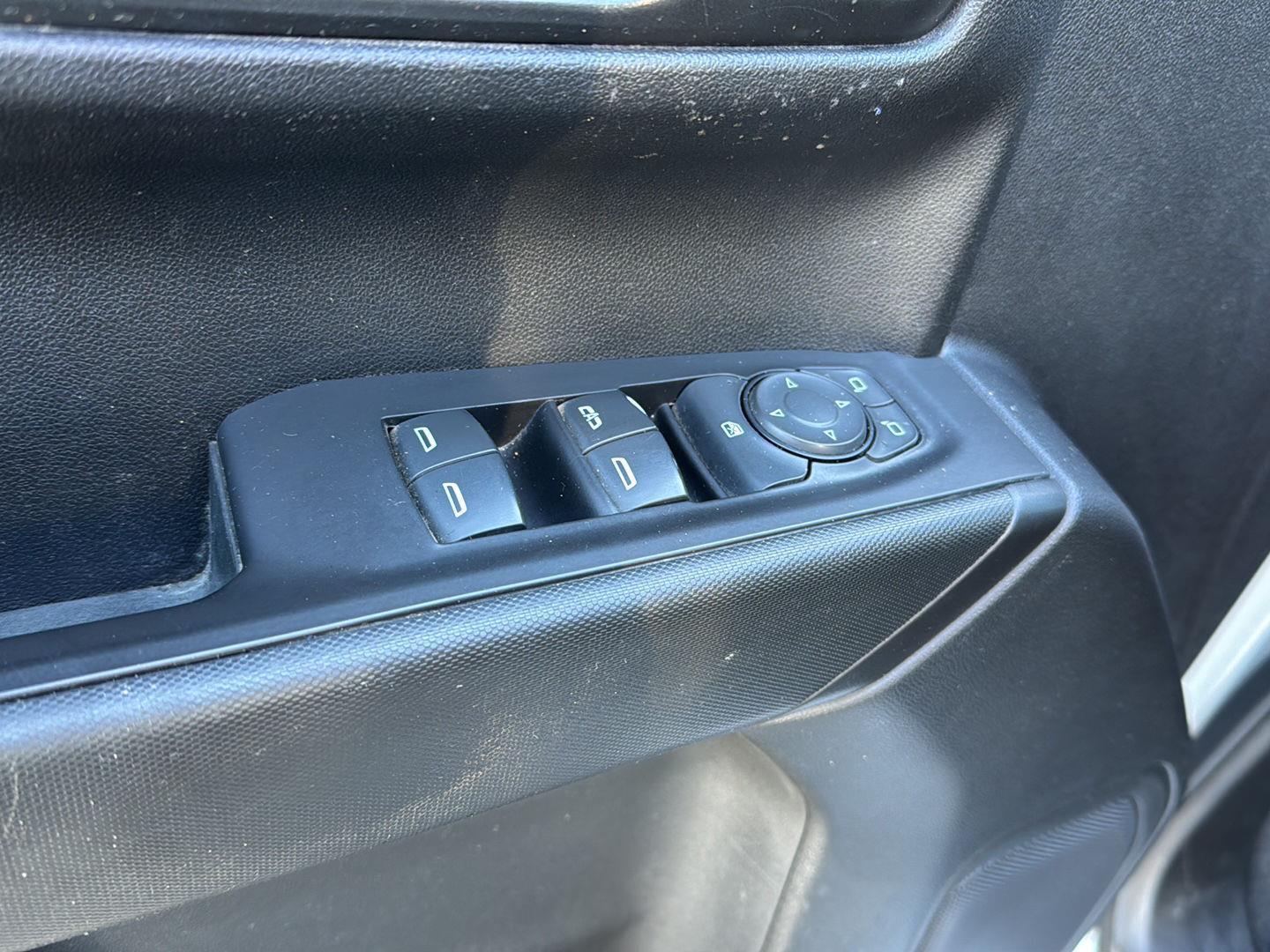 Used 2020 Silver Ice Metallic Chevrolet Custom Trail Boss image 27