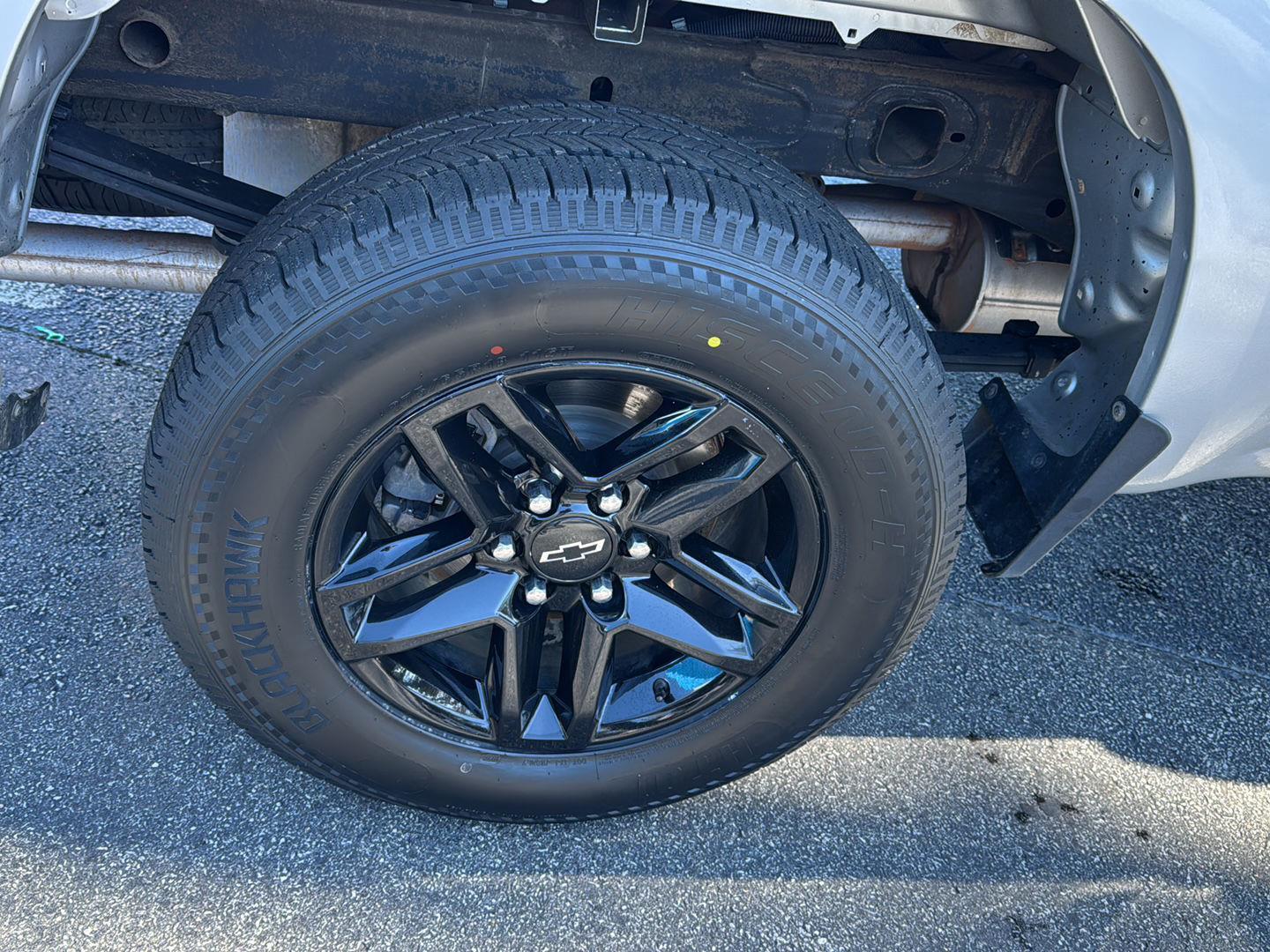 Used 2020 Silver Ice Metallic Chevrolet Custom Trail Boss image 33