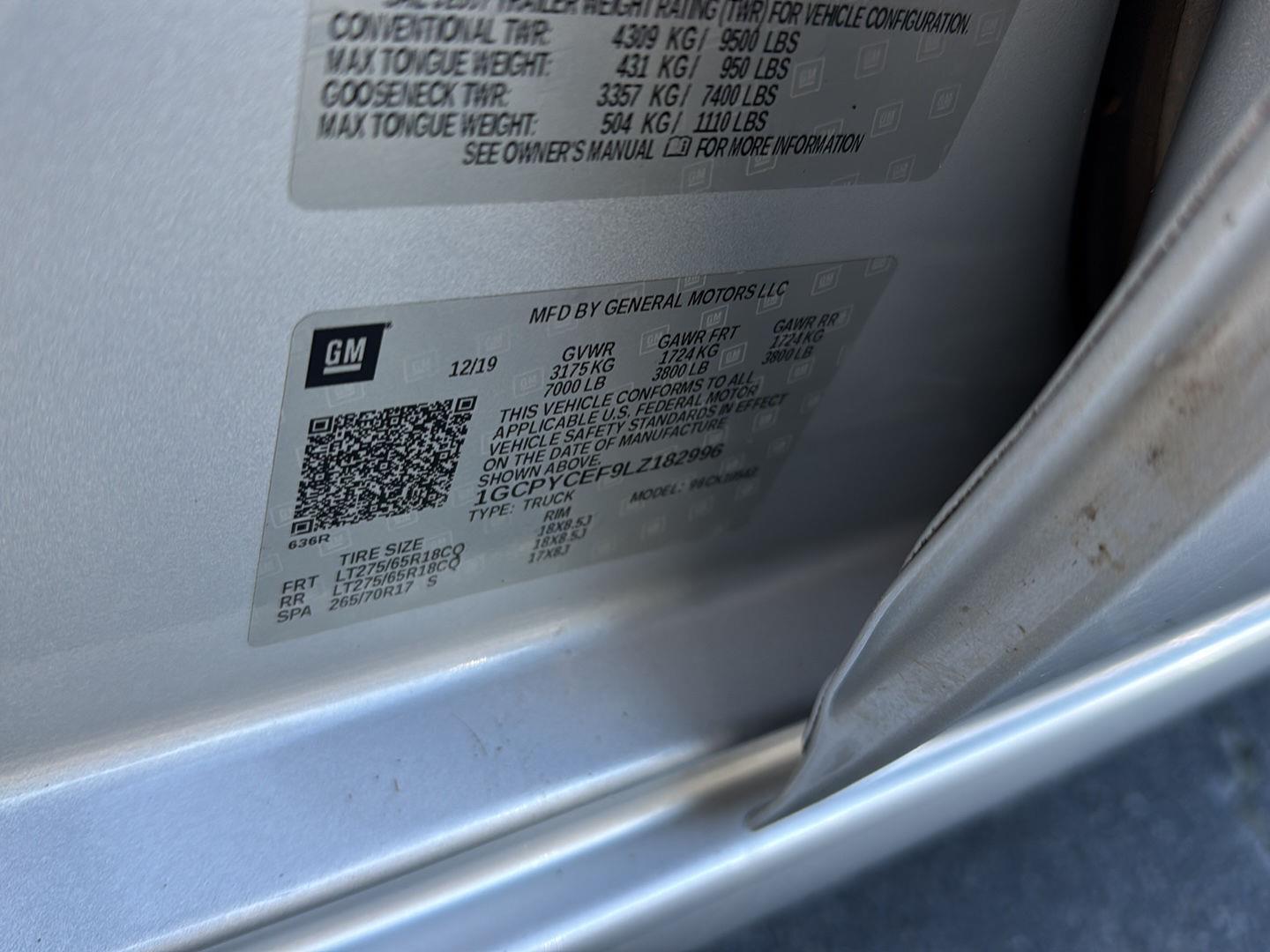 Used 2020 Silver Ice Metallic Chevrolet Custom Trail Boss image 36