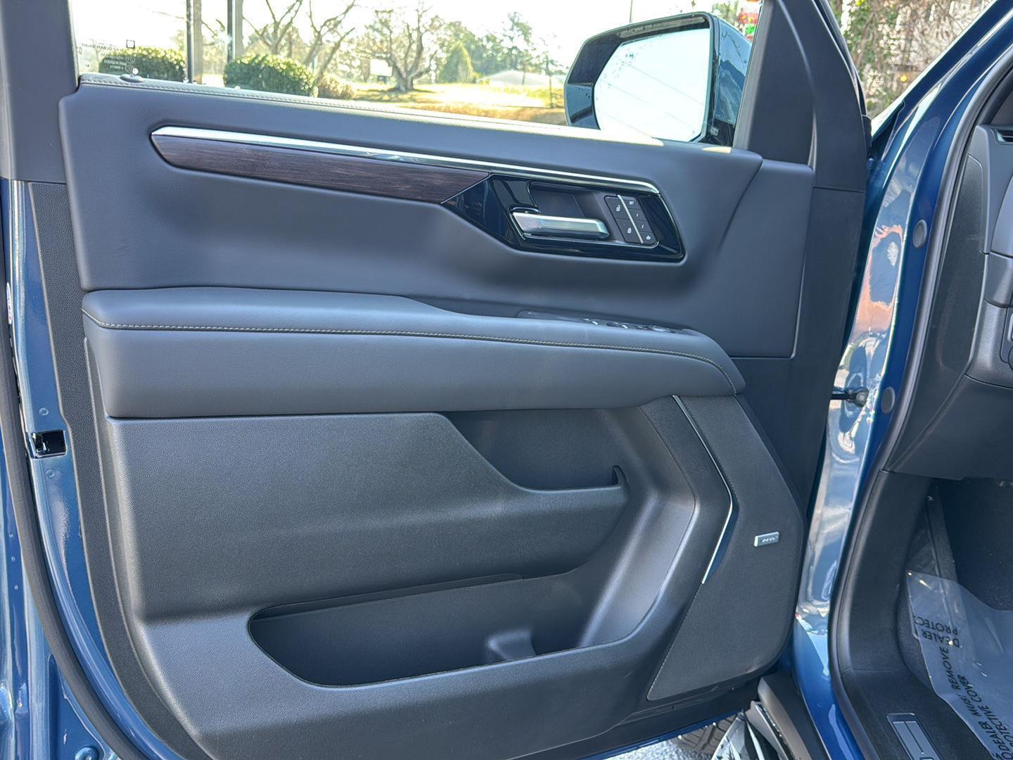 New 2026 Lakeshore Blue Metallic Chevrolet LT image 15