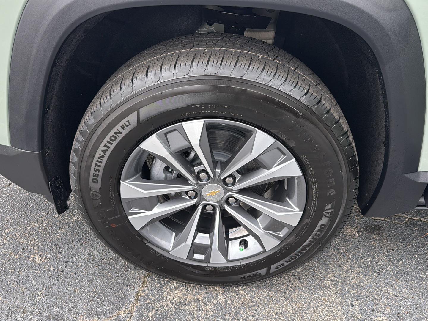 New 2026 Cacti Green Chevrolet FWD LT image 29