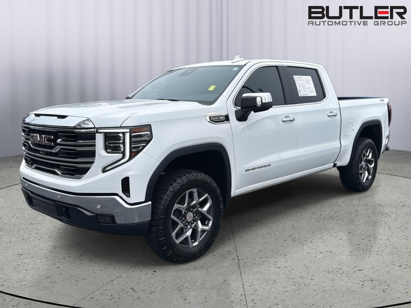 Used 2024 Summit White GMC SLT image 2