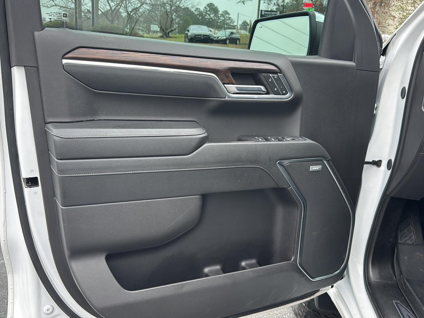 Used 2024 Summit White GMC SLT image 14