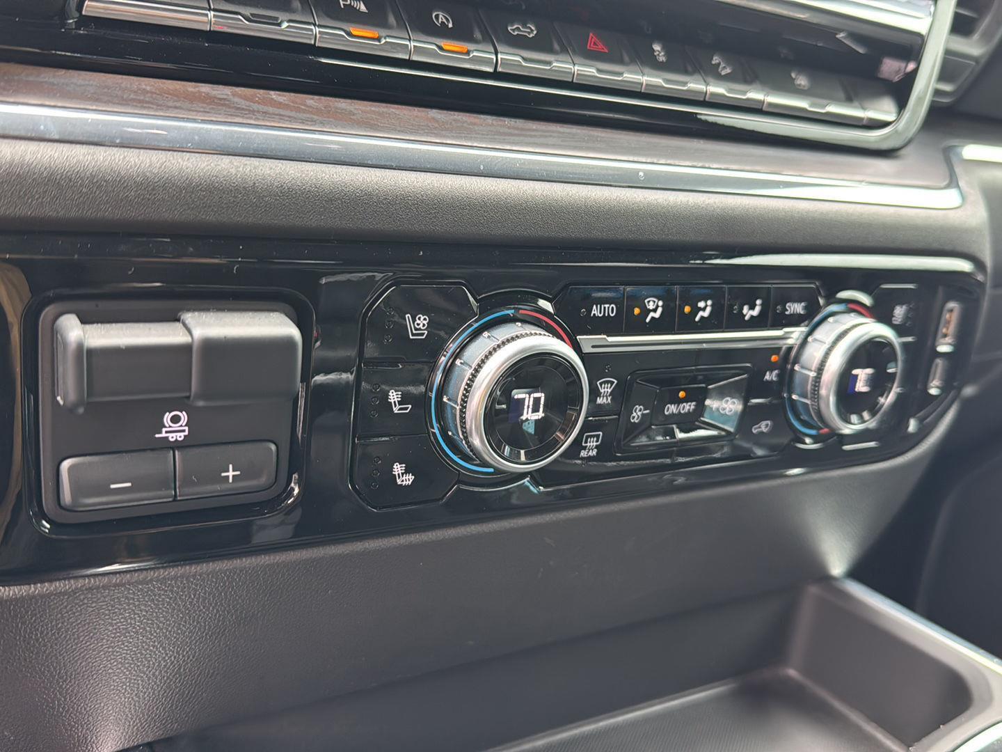 Used 2024 Summit White GMC SLT image 23