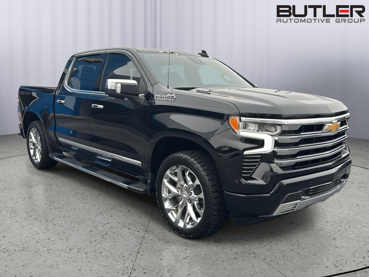 Used 2023 Black Chevrolet High Country image 7