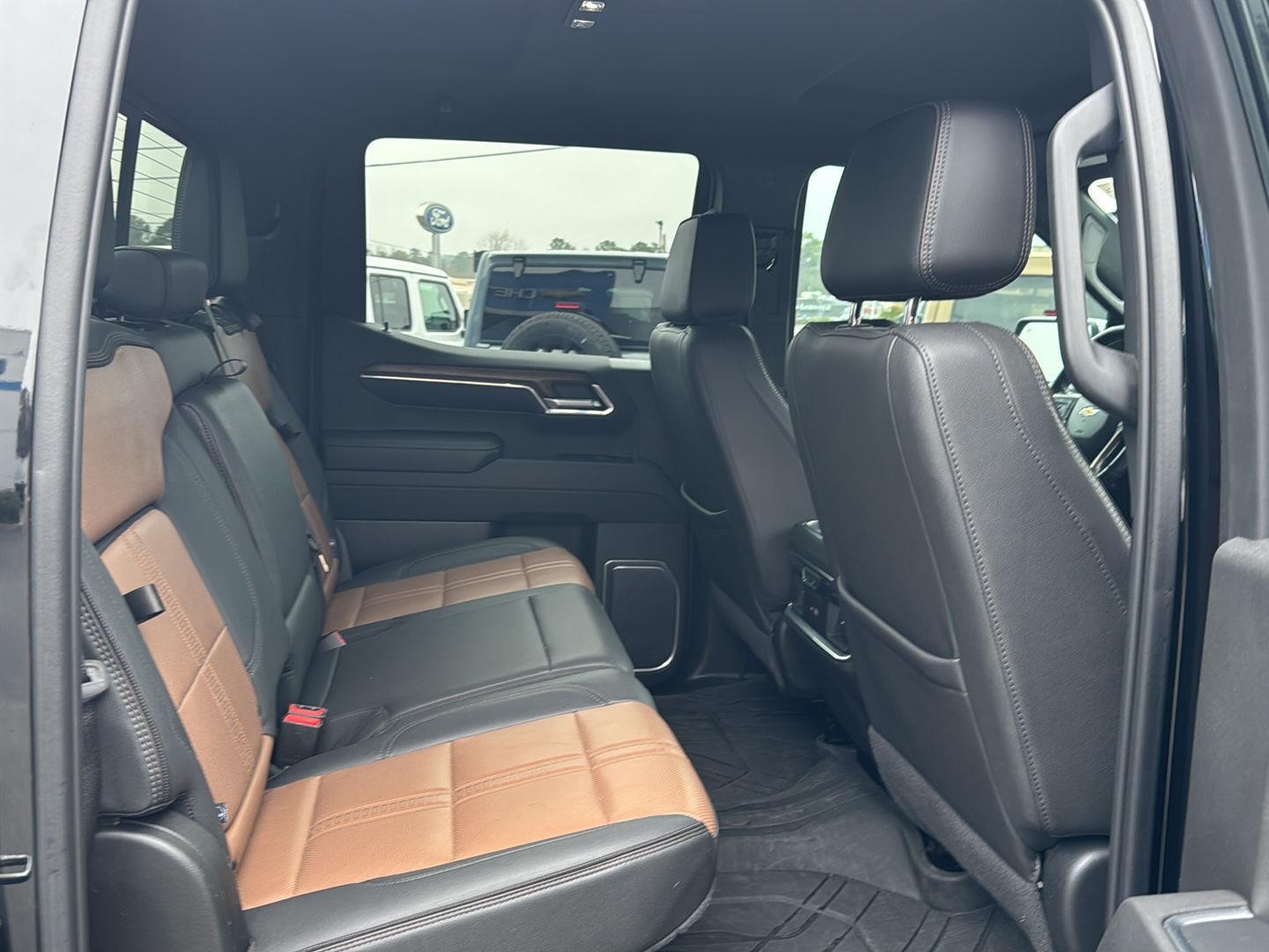 Used 2023 Black Chevrolet High Country image 12