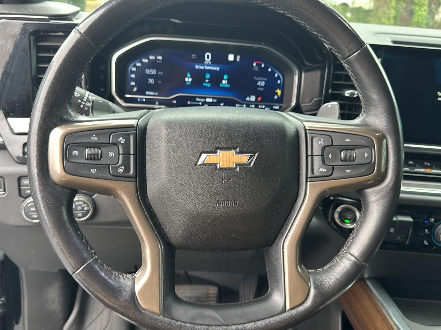 Used 2023 Black Chevrolet High Country image 17