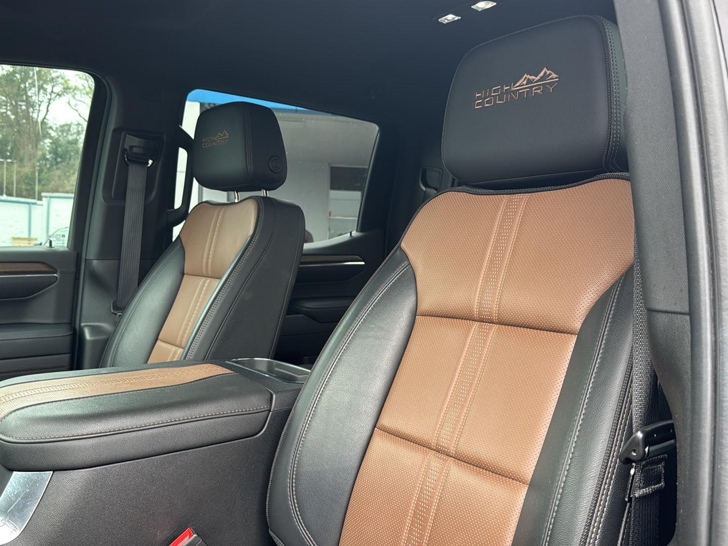 Used 2023 Black Chevrolet High Country image 26