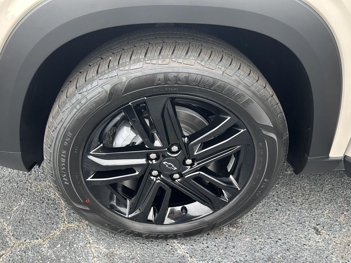 New 2026 White Sands Chevrolet ACTIV image 33