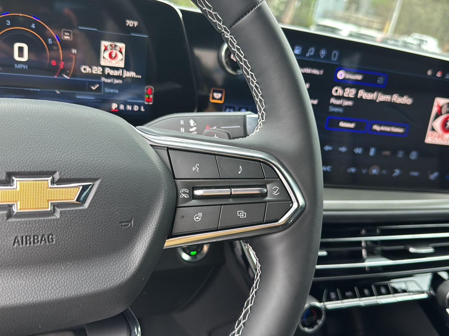 New 2026 Sterling Gray Metallic Chevrolet FWD LT image 19