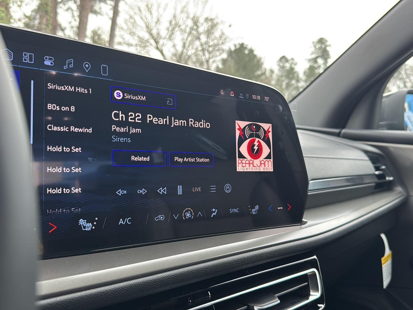 New 2026 Sterling Gray Metallic Chevrolet FWD LT image 21