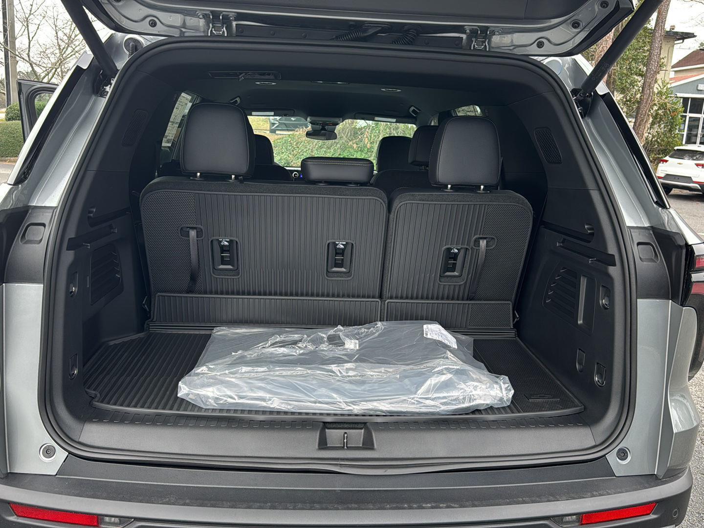 New 2026 Sterling Gray Metallic Chevrolet FWD LT image 27